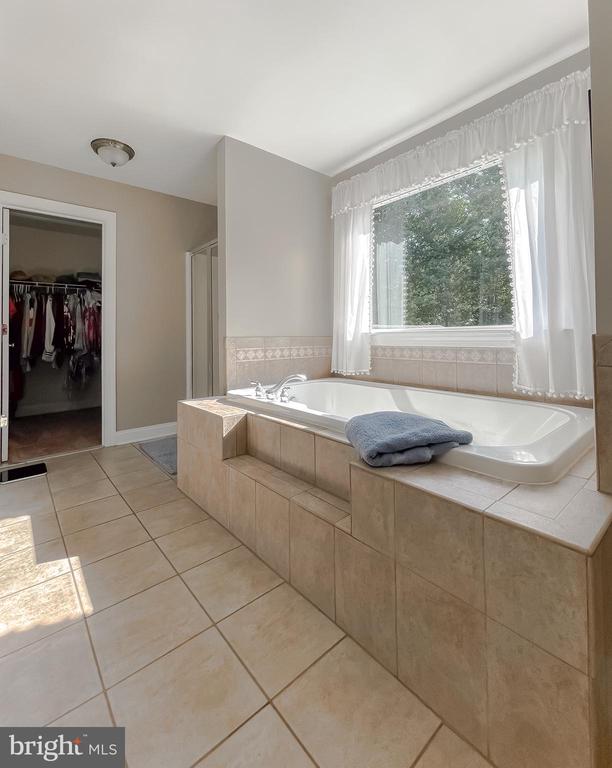 21104 Rosebay Way