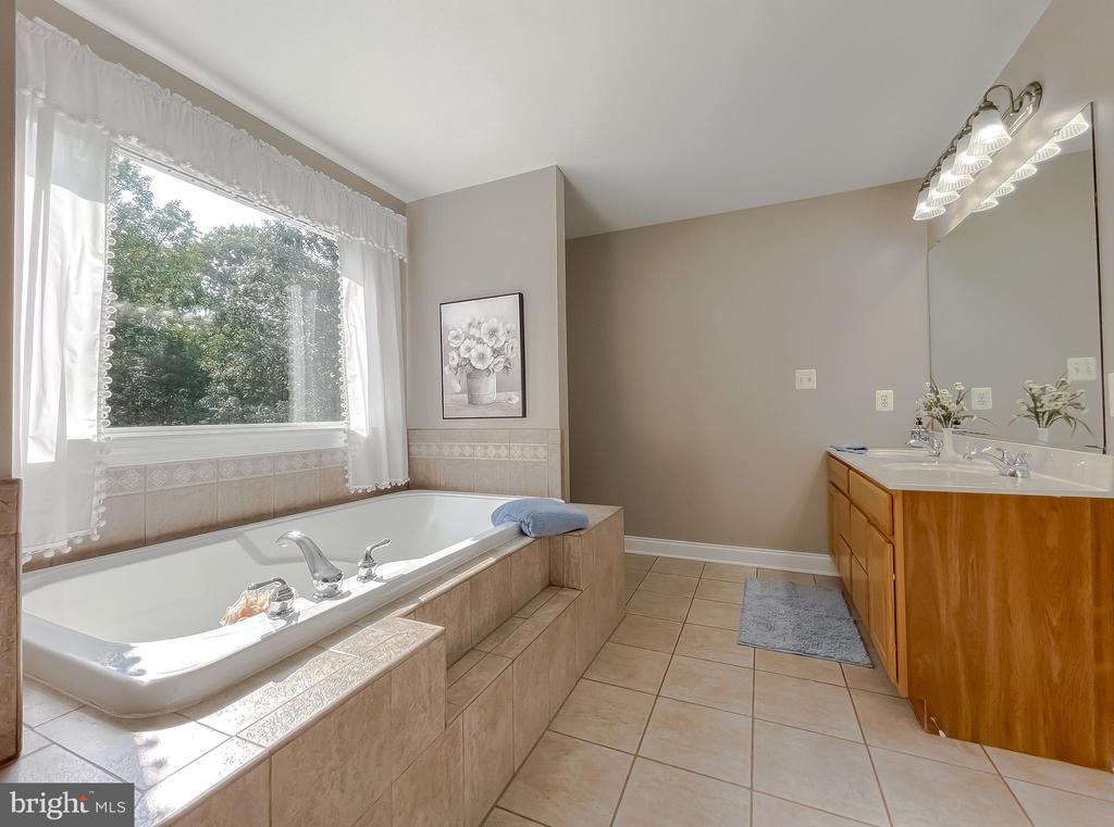 21104 Rosebay Way