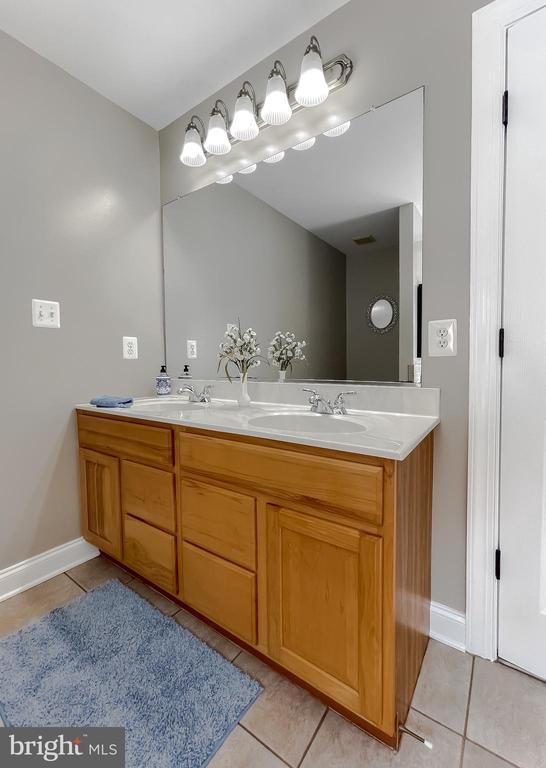 21104 Rosebay Way