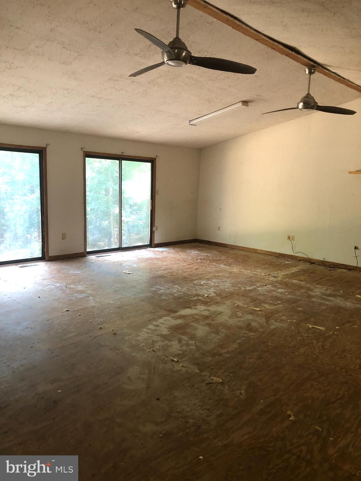 44471 Hawks Nest Estate Ln