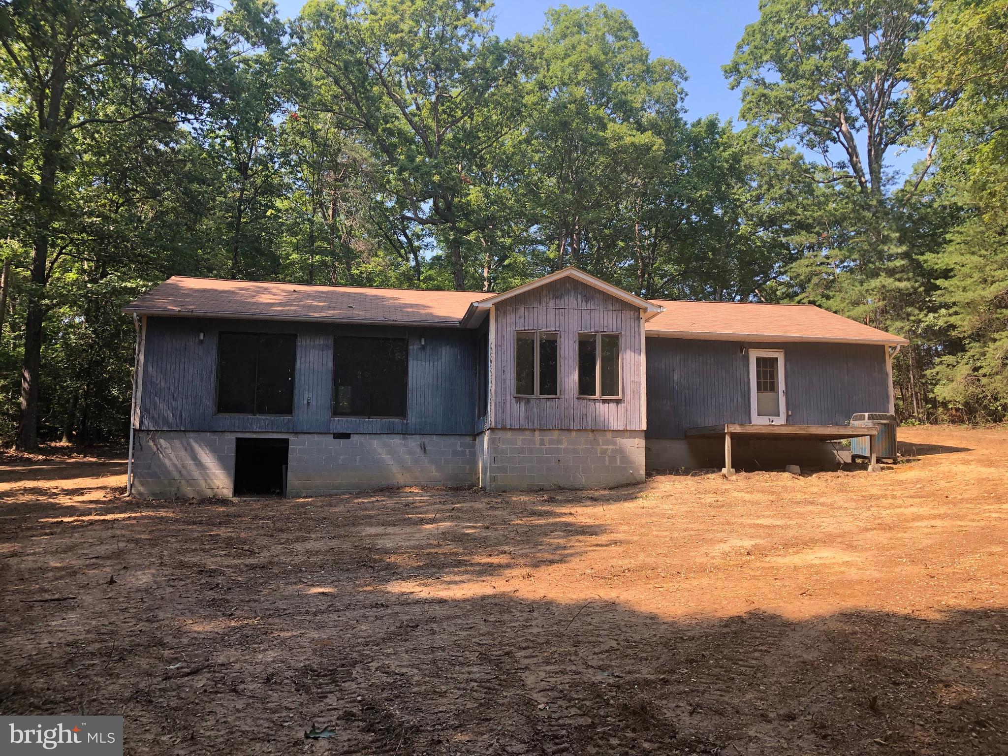 44471 Hawks Nest Estate Ln