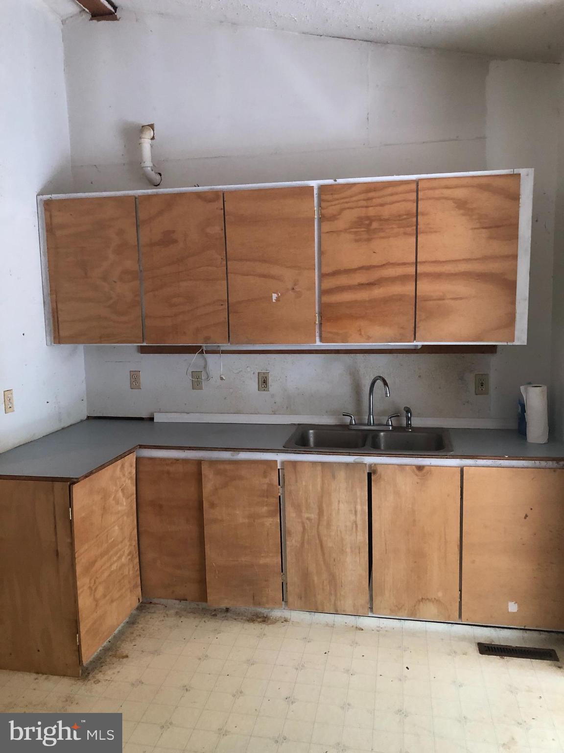 44471 Hawks Nest Estate Ln