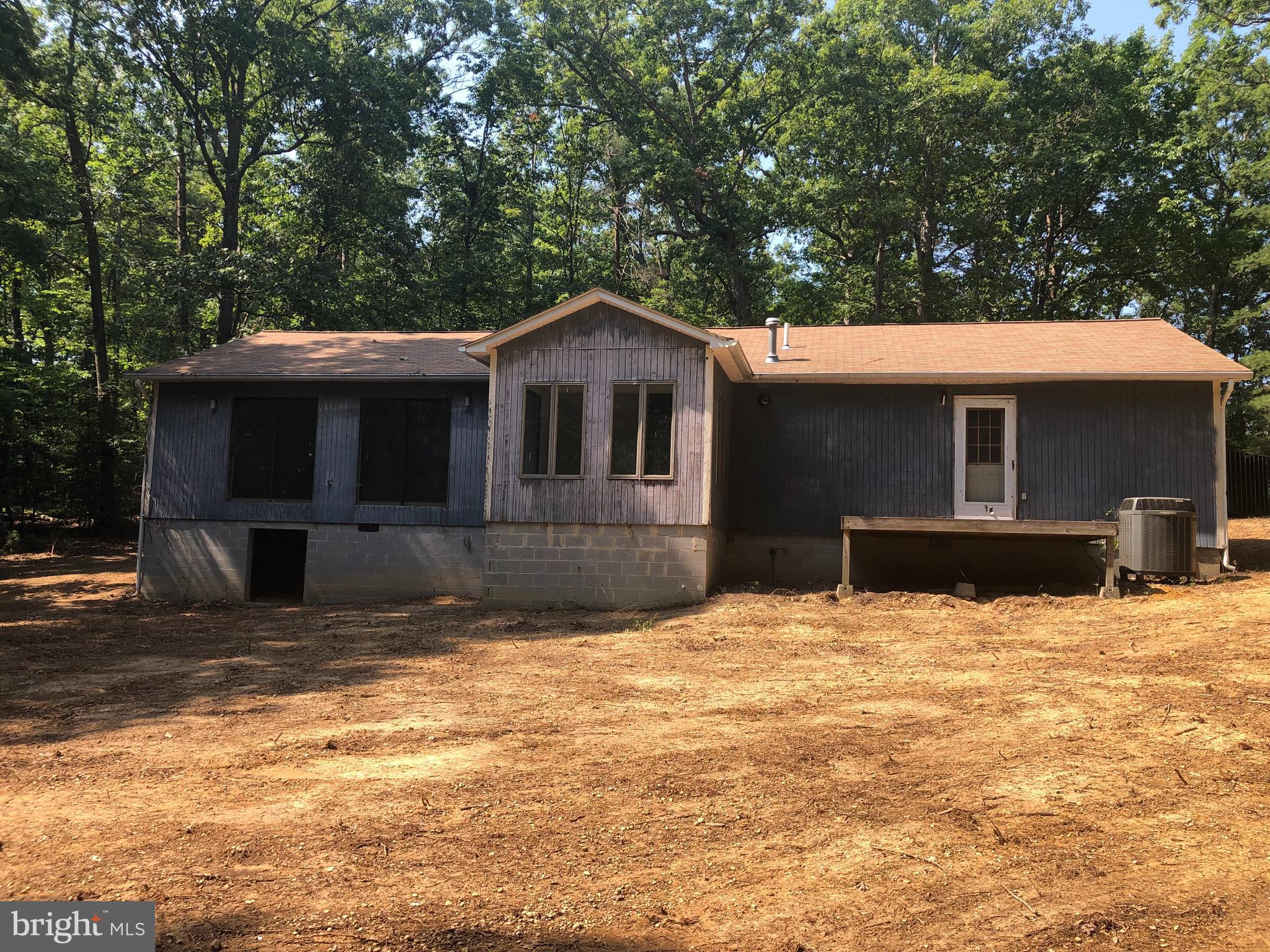 44471 Hawks Nest Estate Ln