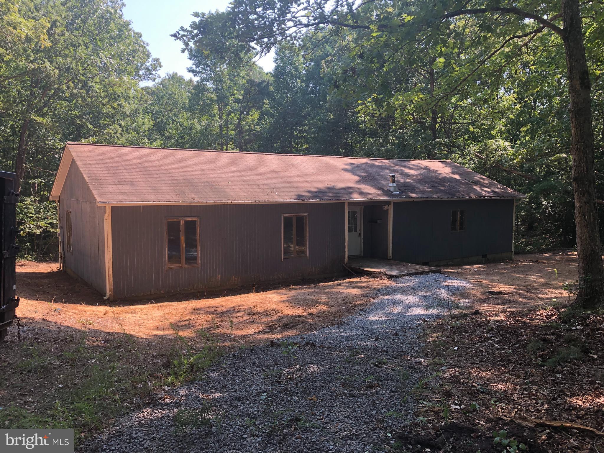 44471 Hawks Nest Estate Ln