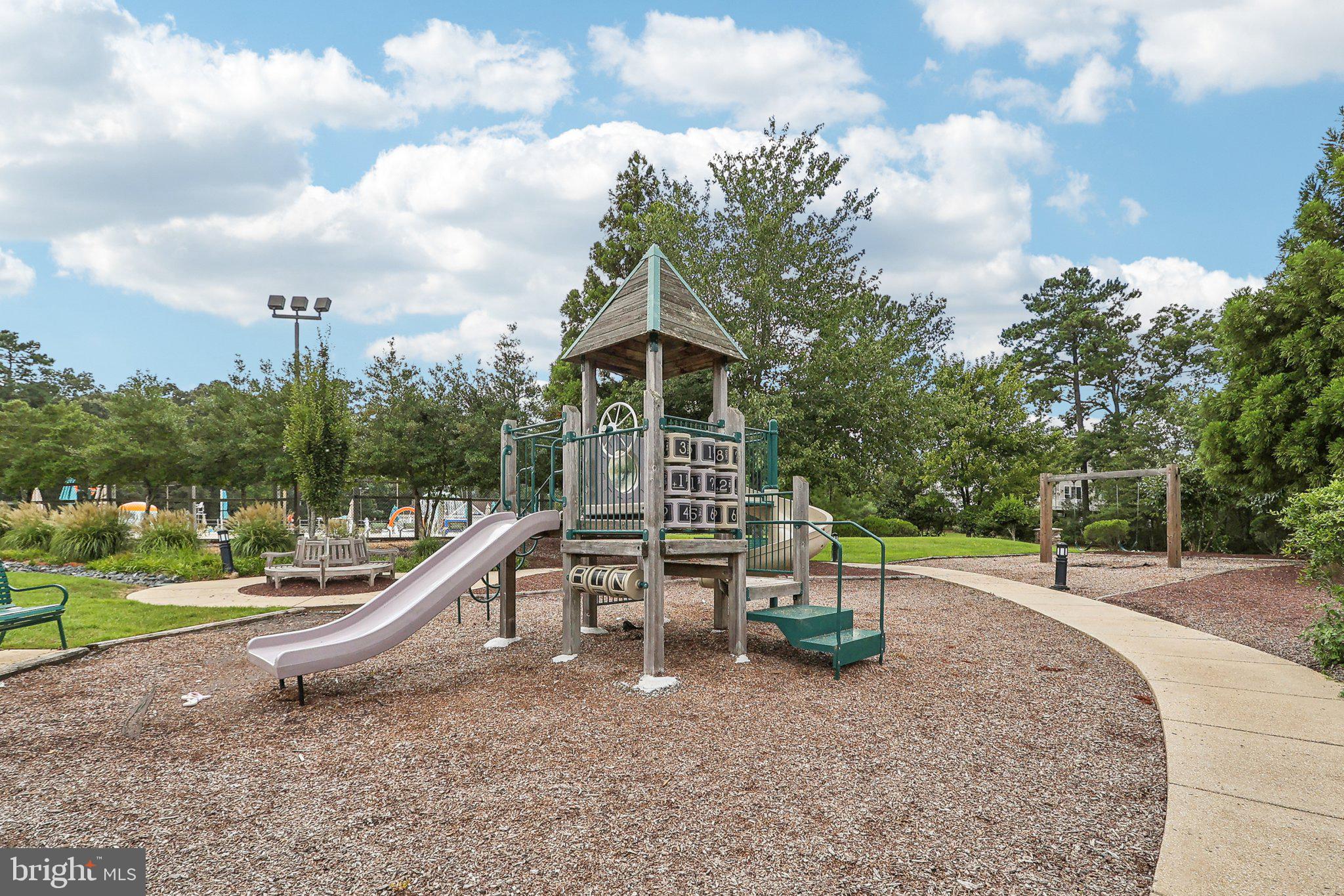 44592 Aspen Ln