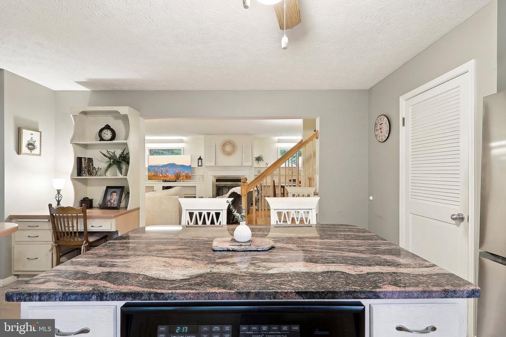 44592 Aspen Ln