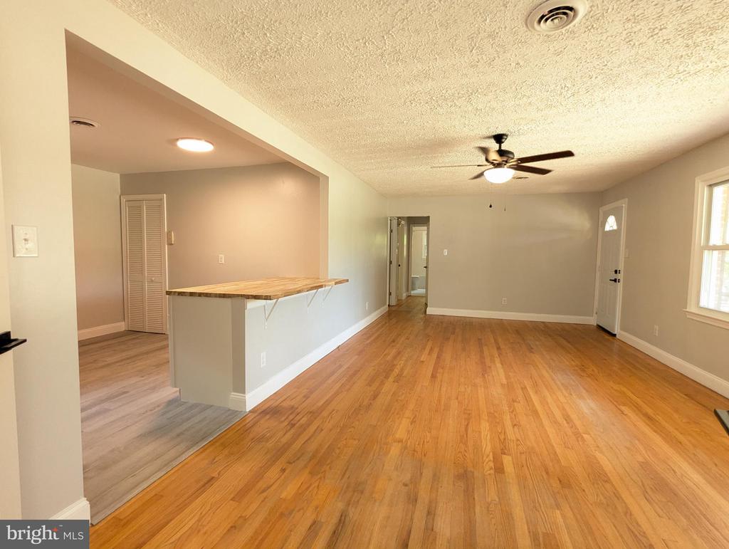 31405 Point Lookout Rd