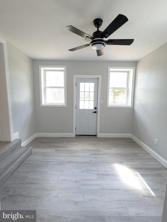 31405 Point Lookout Rd