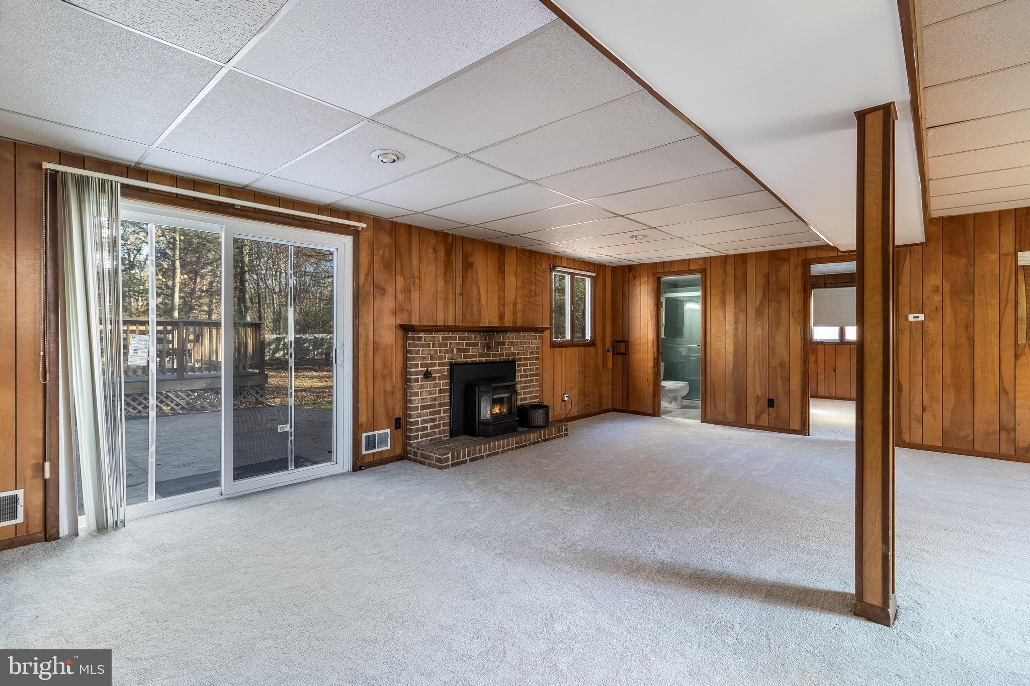 22380 White Oak Rd