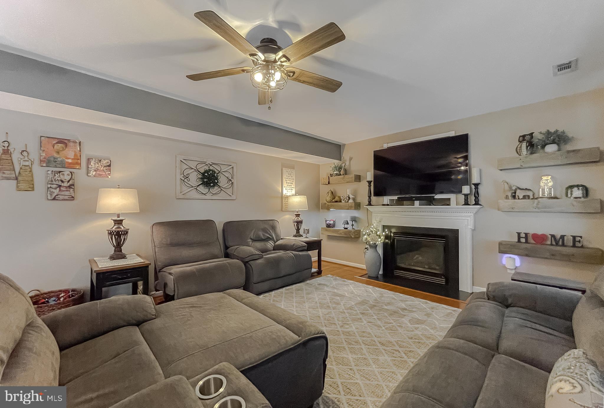 21027 Hunting Quarter Dr