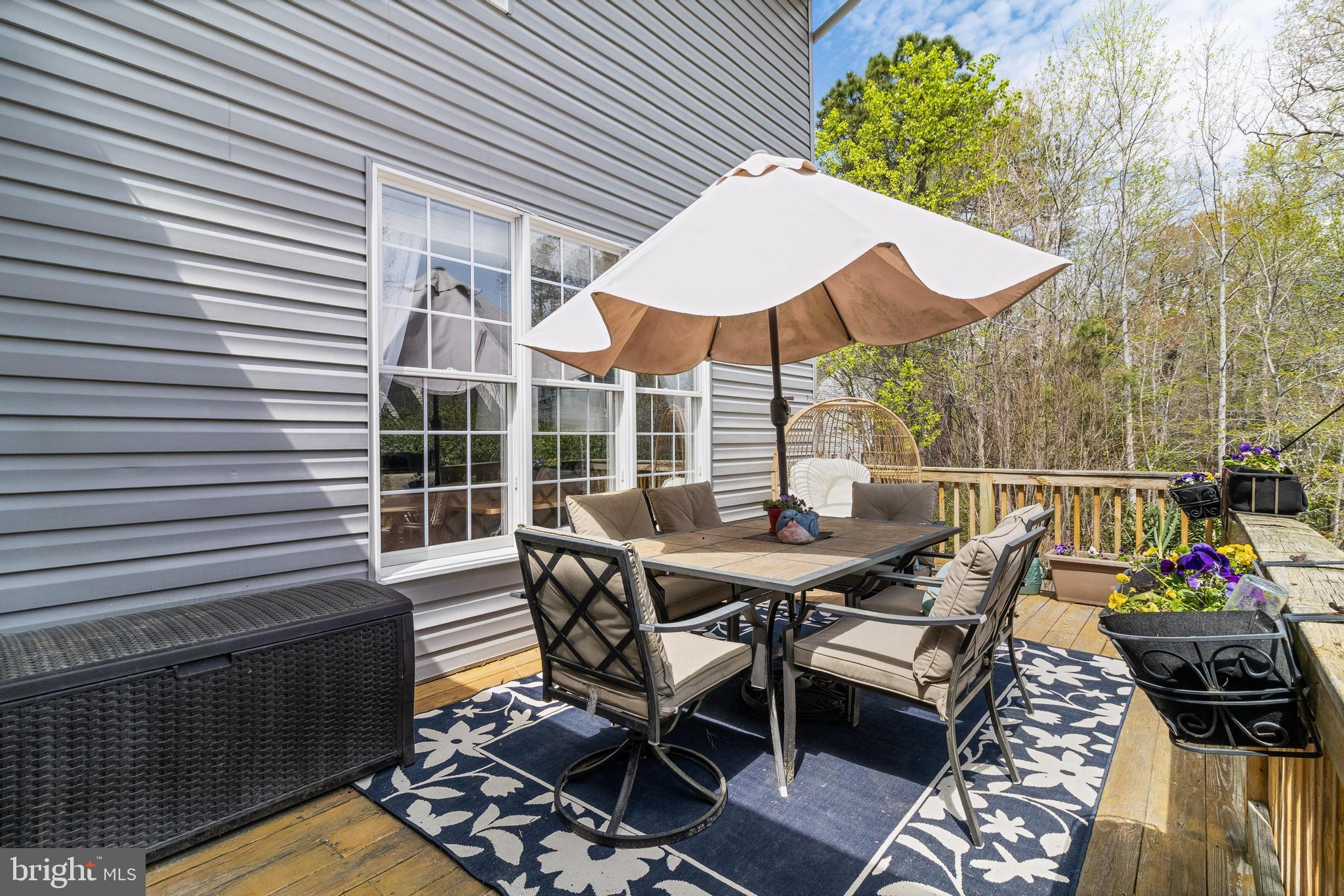 23274 Willow Creek Ln