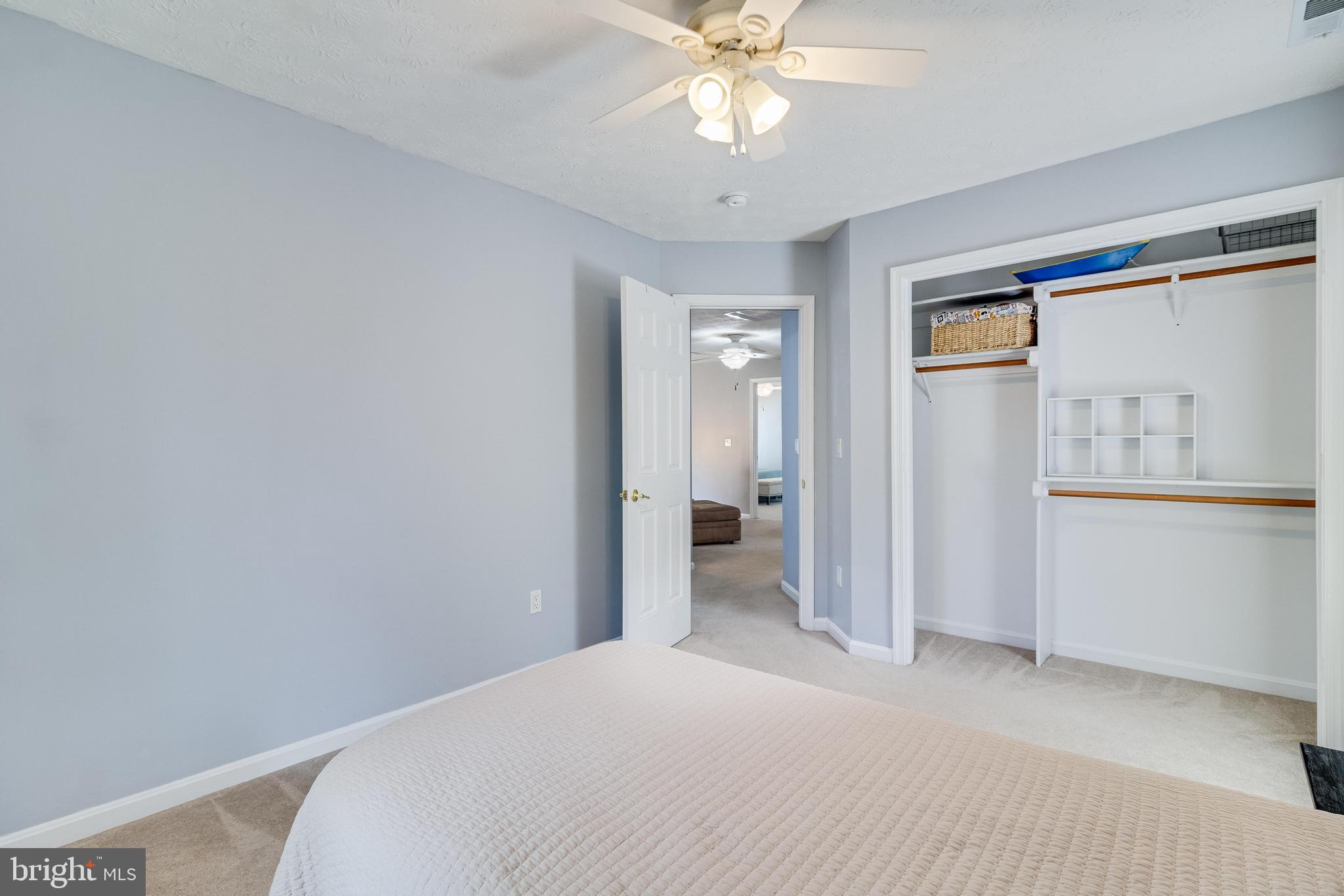 23274 Willow Creek Ln