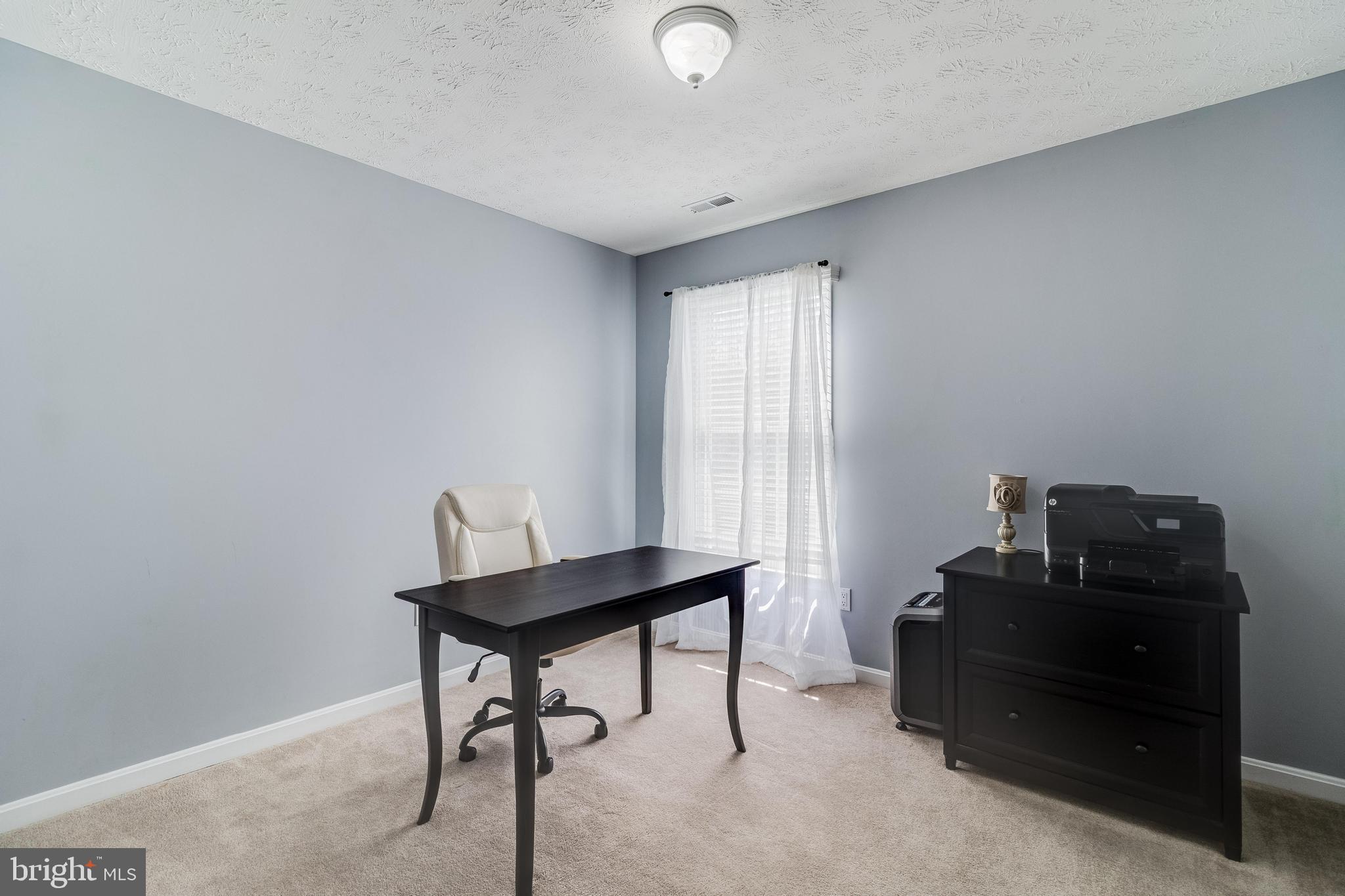 23274 Willow Creek Ln