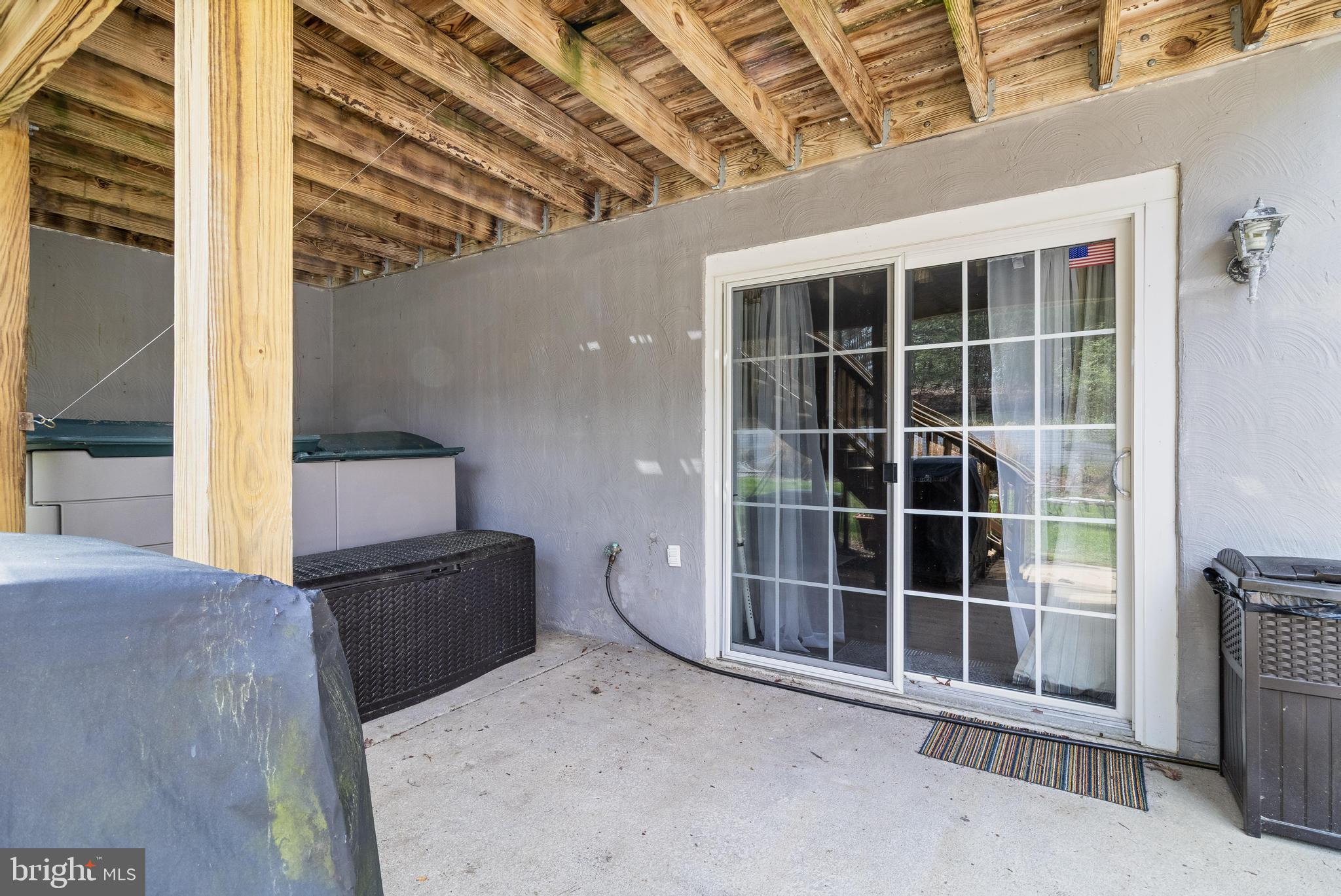 23274 Willow Creek Ln