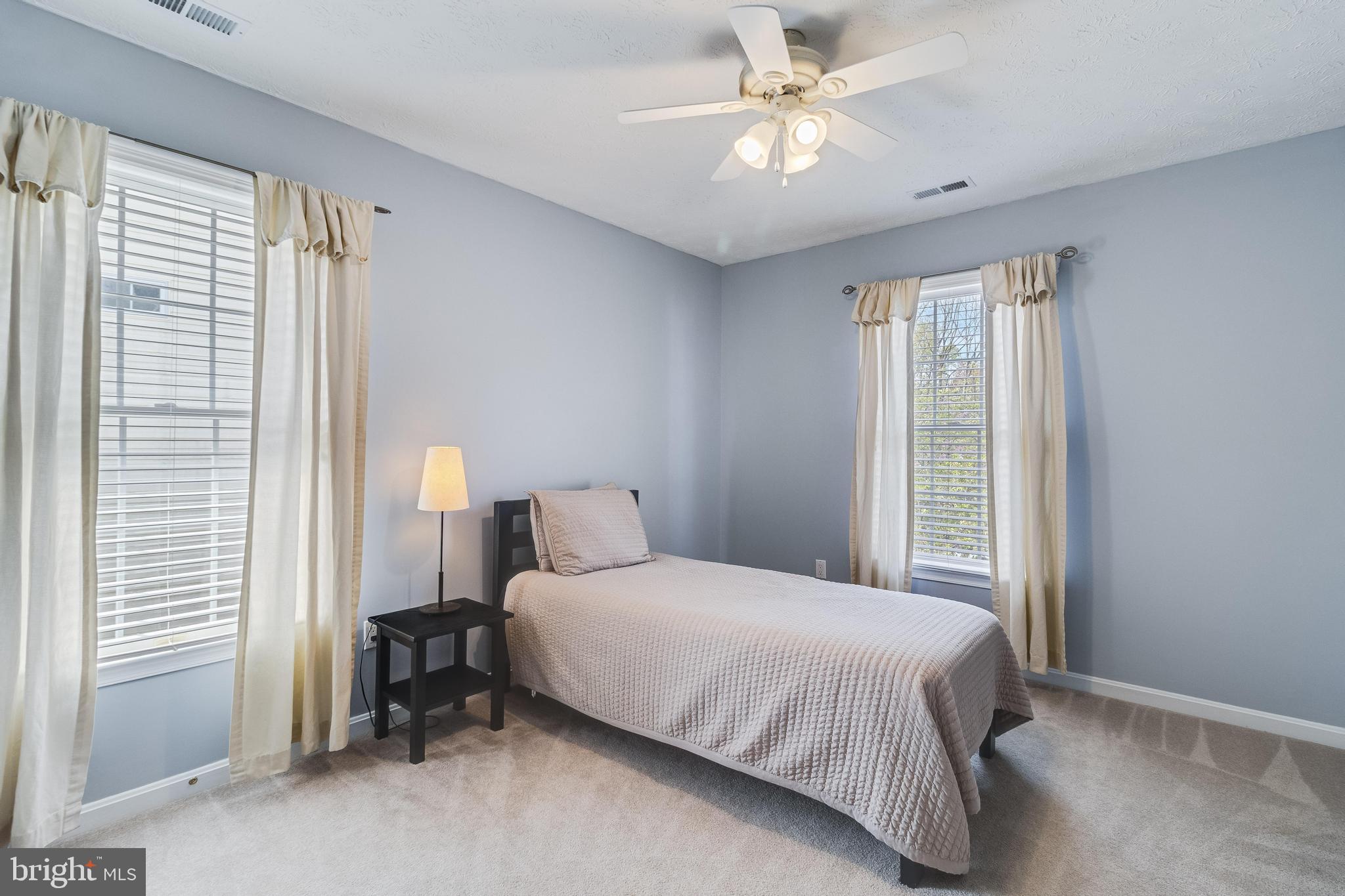 23274 Willow Creek Ln