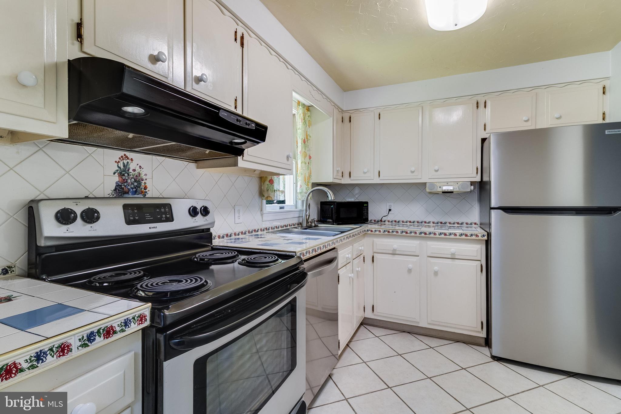 25150 GALLANT MAN DR