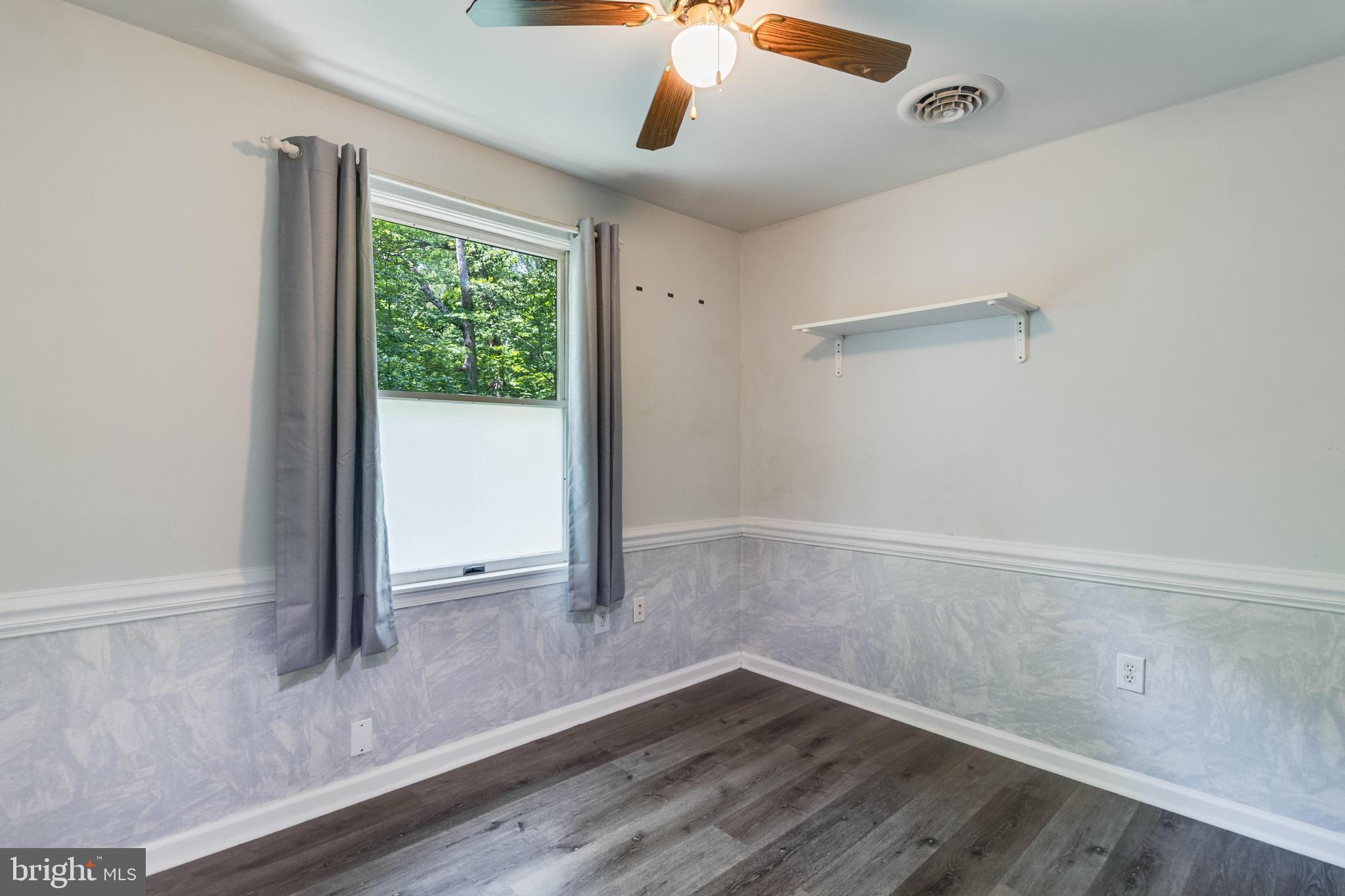 25150 GALLANT MAN DR