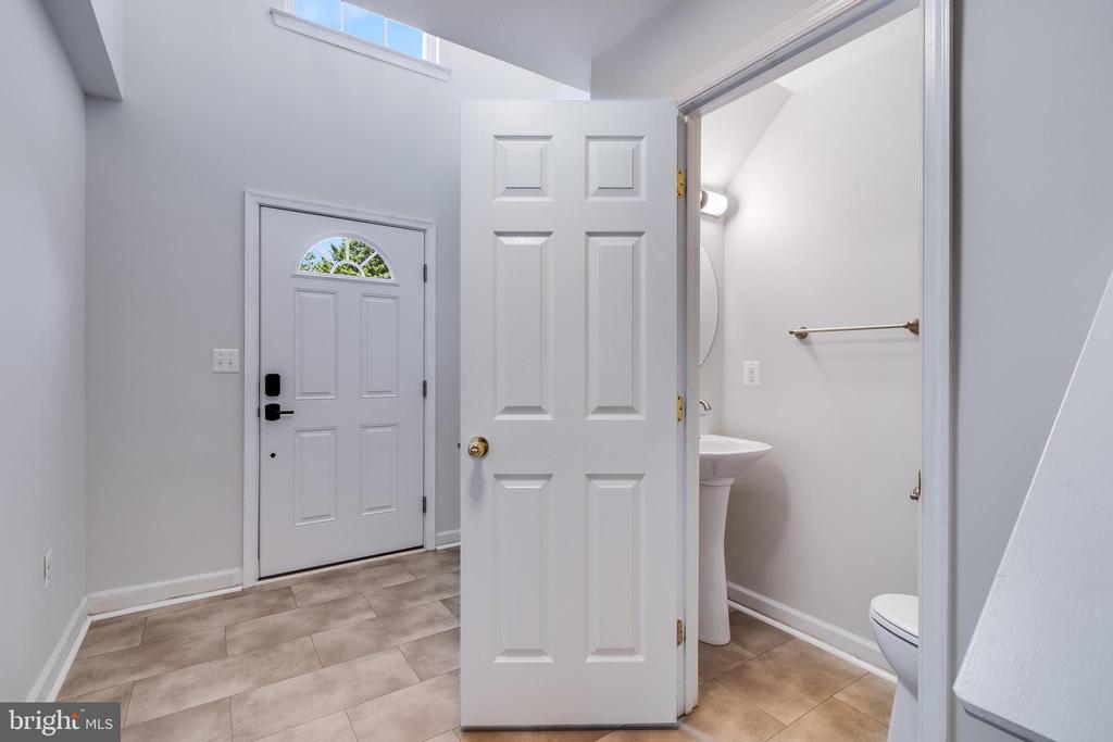 48399 Sunburst Dr