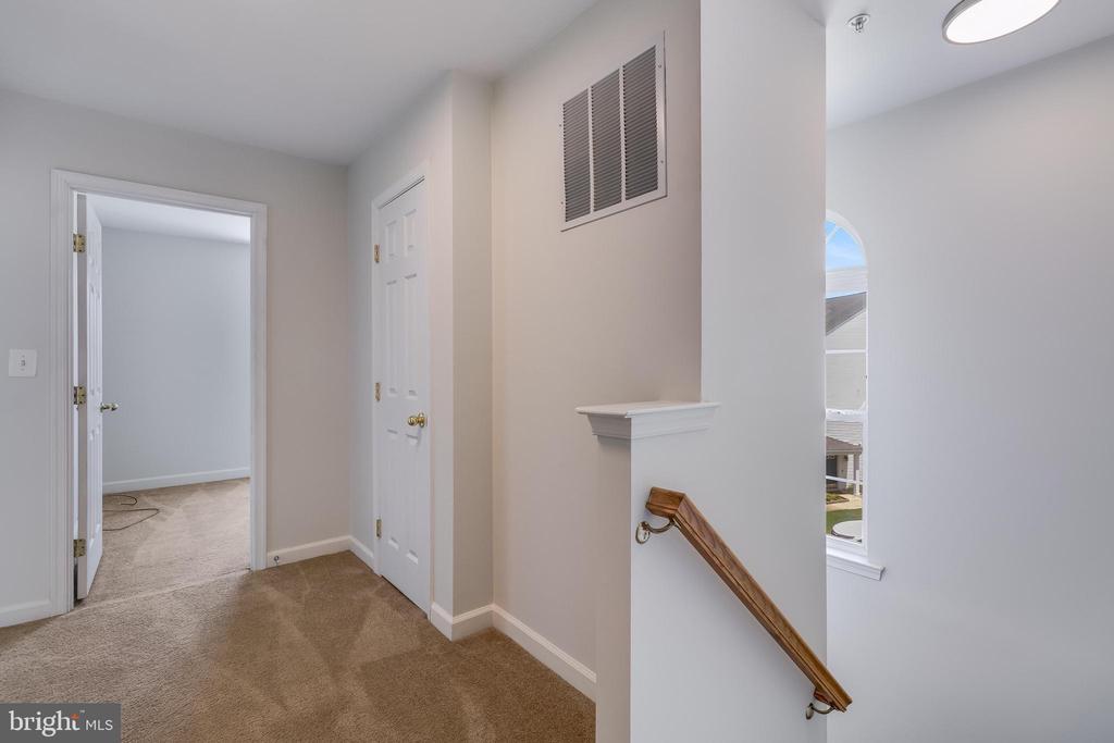 48399 Sunburst Dr