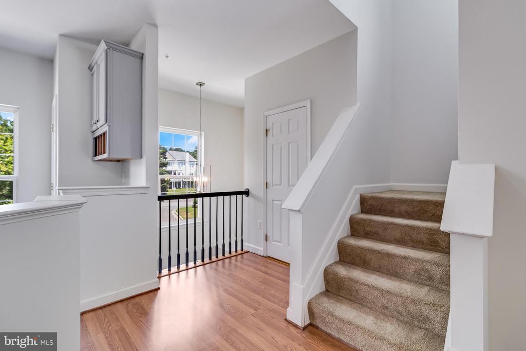 48399 Sunburst Dr