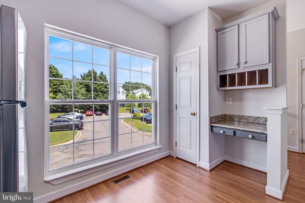 48399 Sunburst Dr