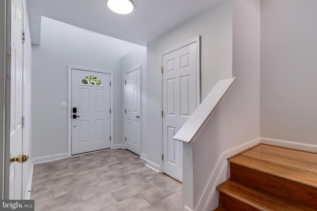 48399 Sunburst Dr