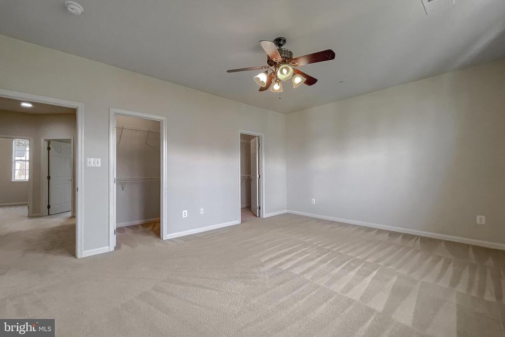 44017 SWIFT FOX DRIVE