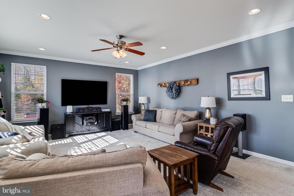43689 GREAT LAUREL WAY