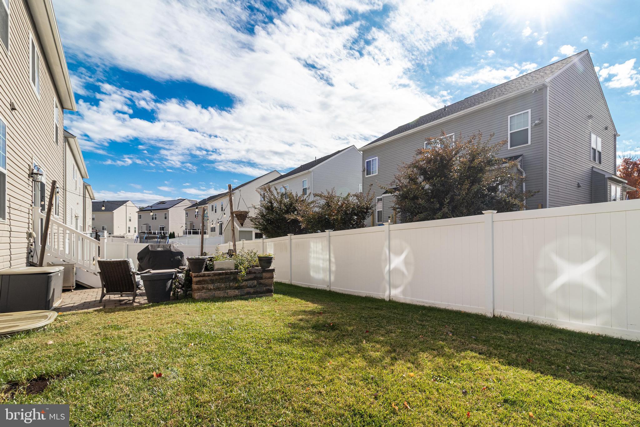 43689 GREAT LAUREL WAY