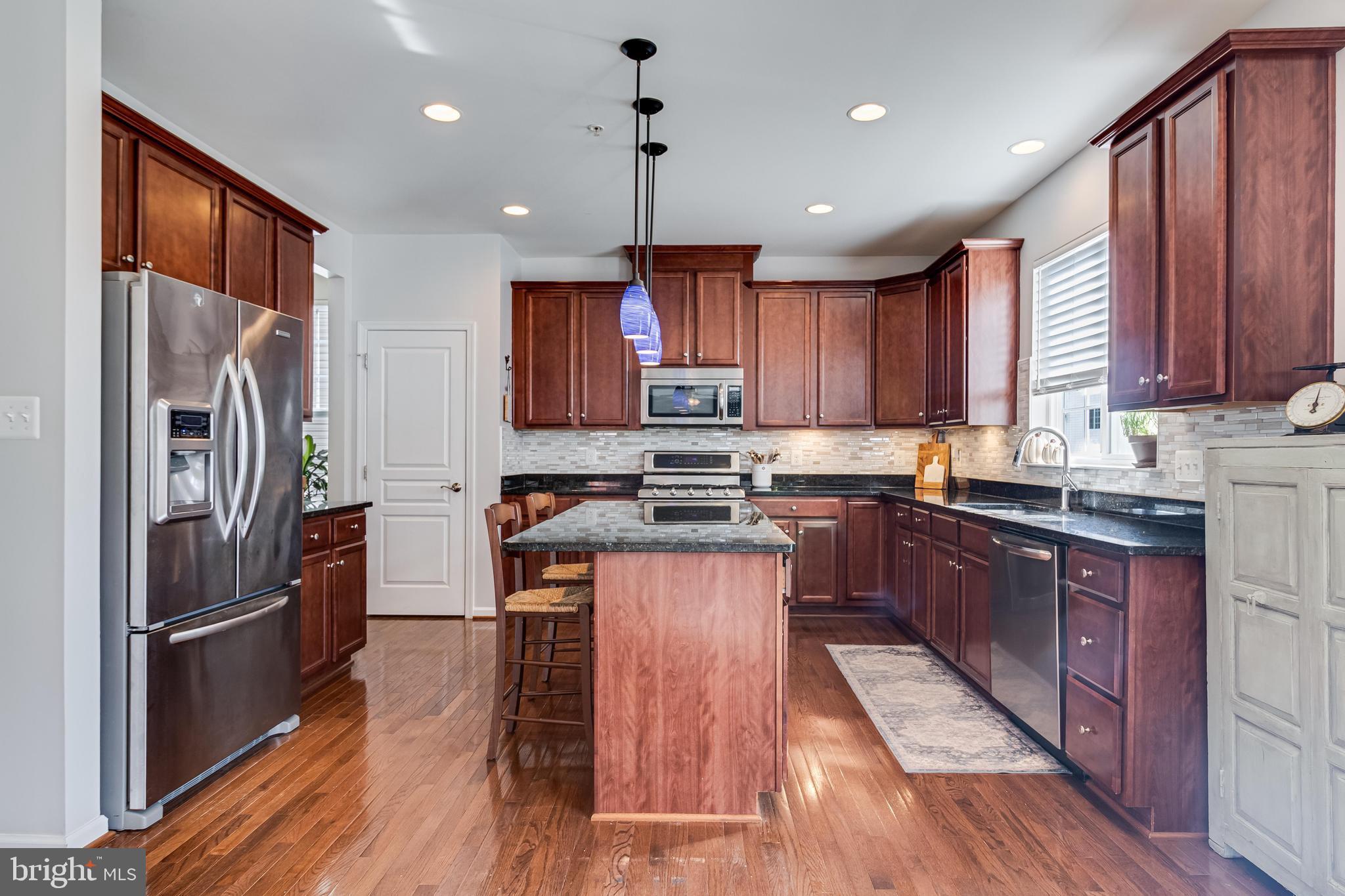 43689 GREAT LAUREL WAY