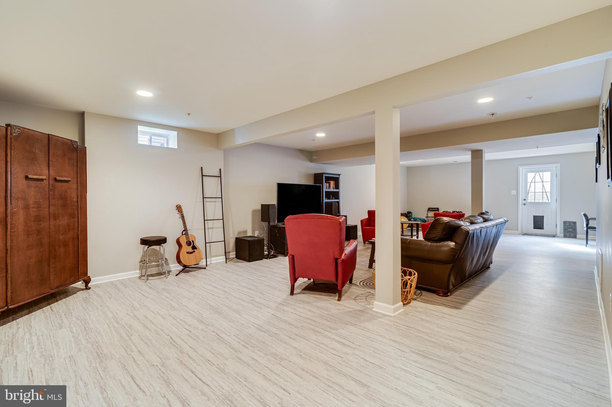 43689 GREAT LAUREL WAY