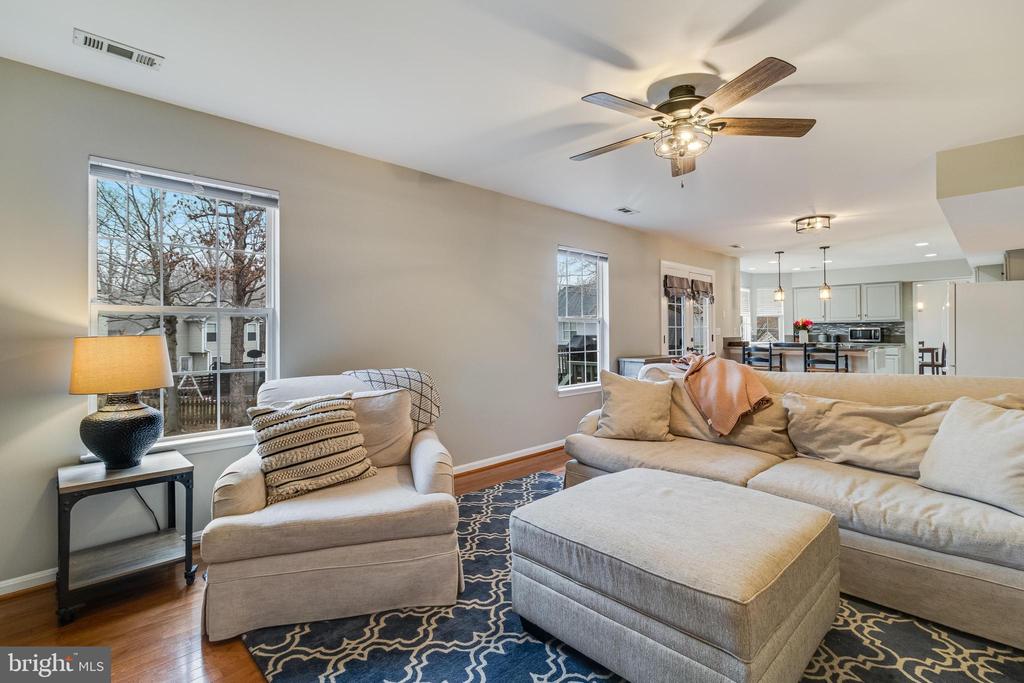 21027 HUNTING QUARTER DRIVE