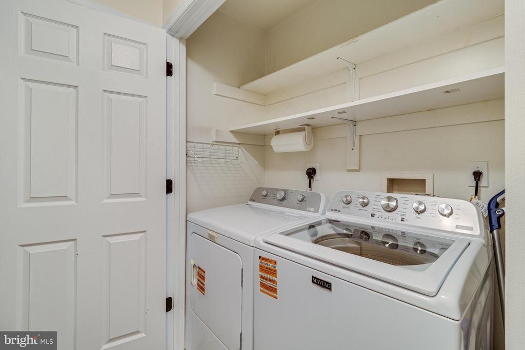 21027 HUNTING QUARTER DRIVE