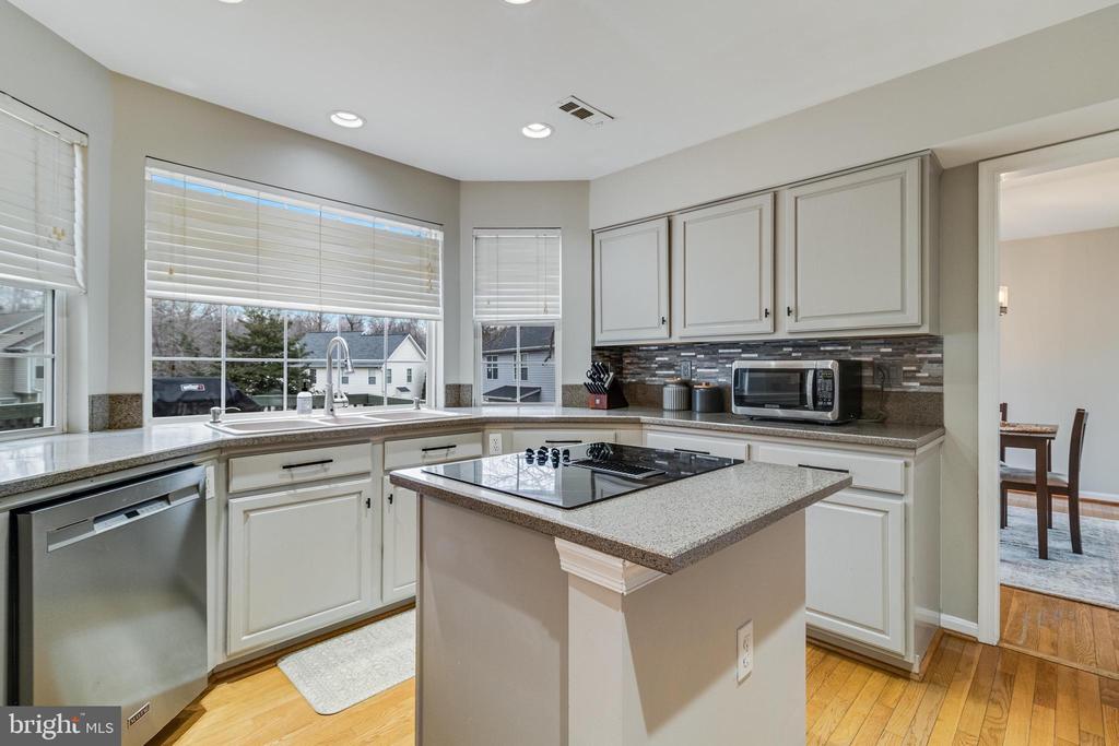 21027 HUNTING QUARTER DRIVE