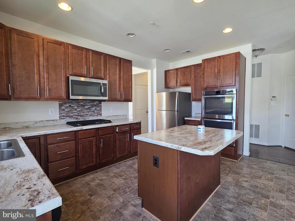 46774 MAGGIE MAE LANE