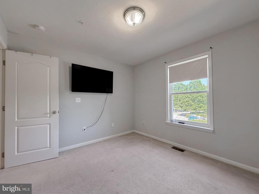 48367 SUNBURST DRIVE