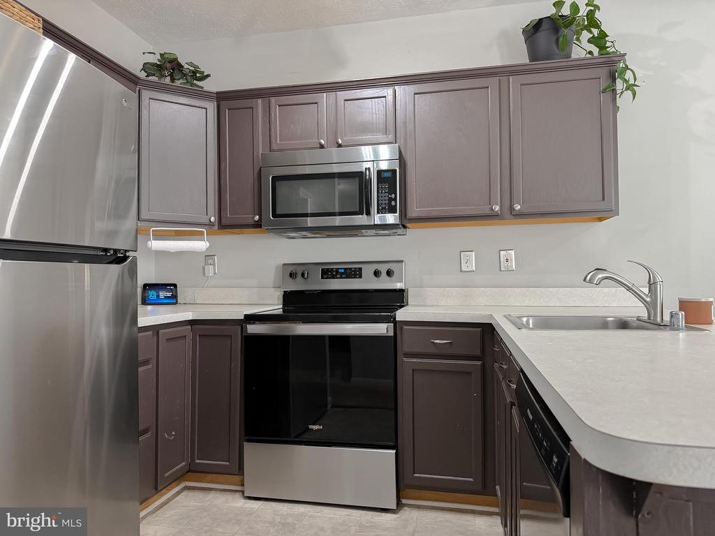 48367 SUNBURST DRIVE