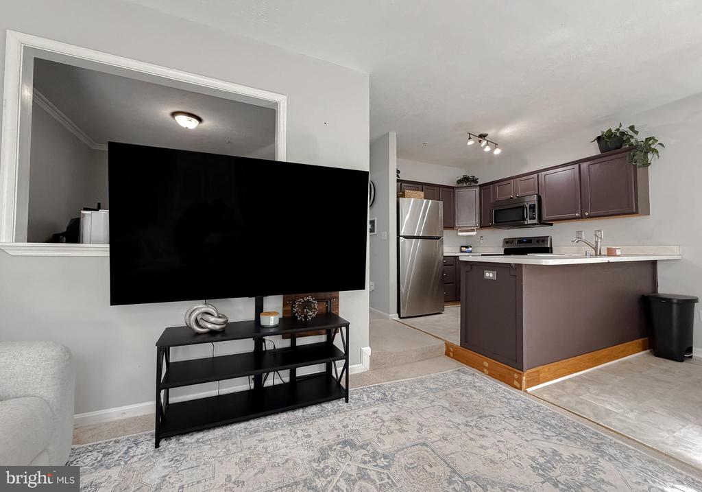 48367 SUNBURST DRIVE
