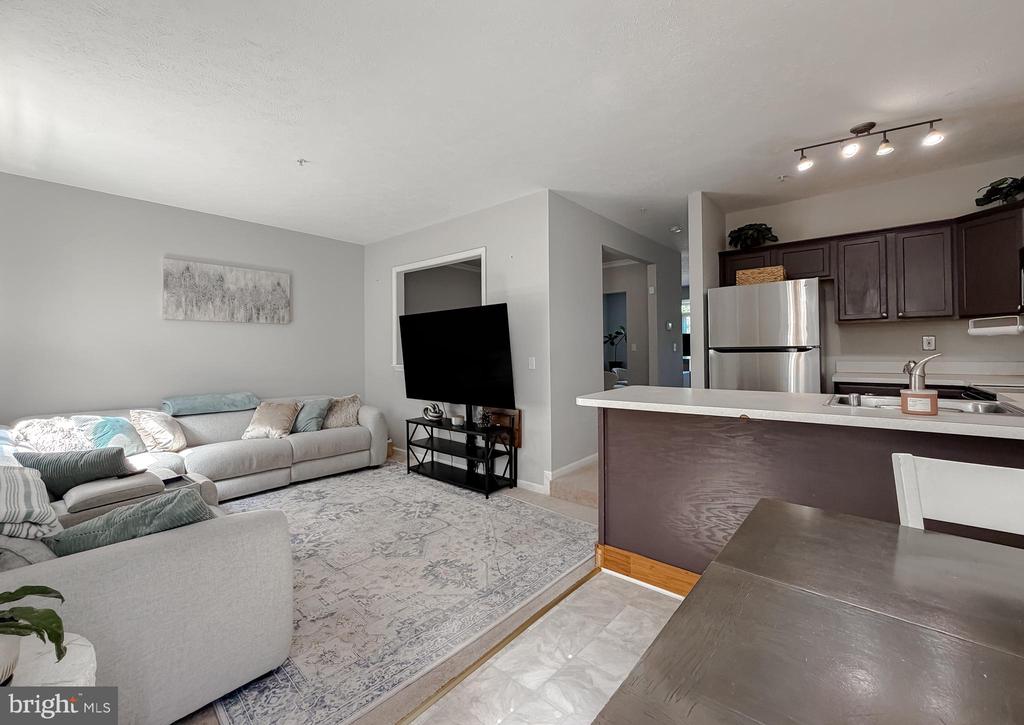 48367 SUNBURST DRIVE