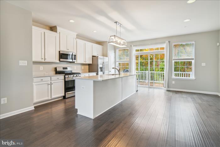 23123 AZALEA LANE