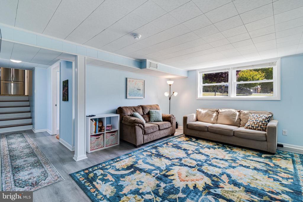 21807 POTOMAC VIEW DRIVE