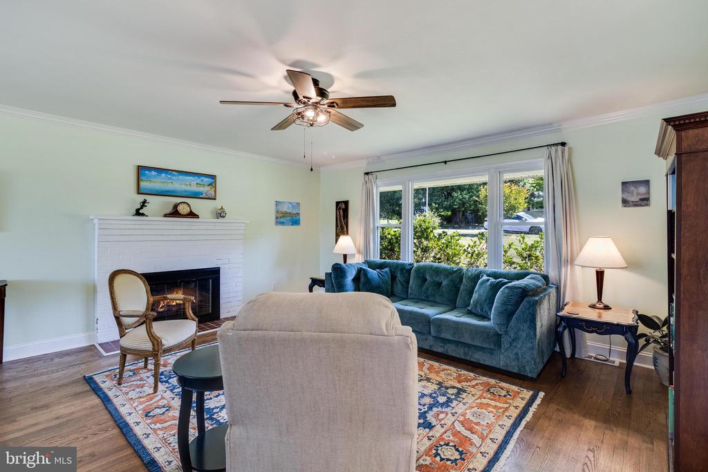 21807 POTOMAC VIEW DRIVE
