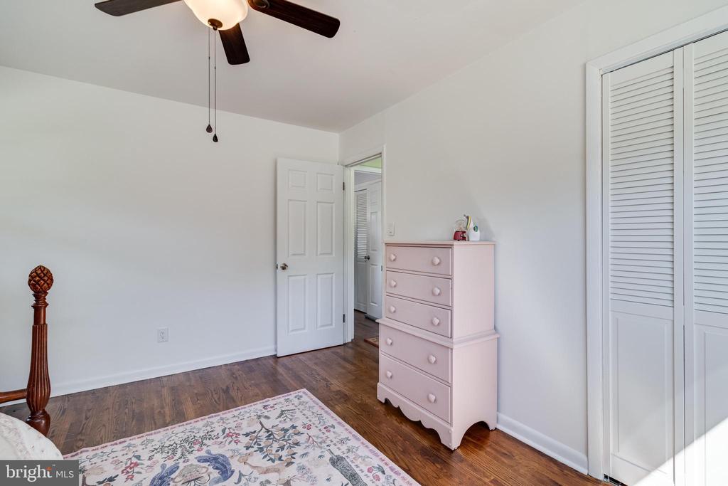 21807 POTOMAC VIEW DRIVE