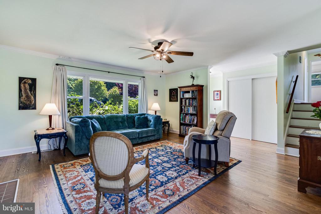 21807 POTOMAC VIEW DRIVE