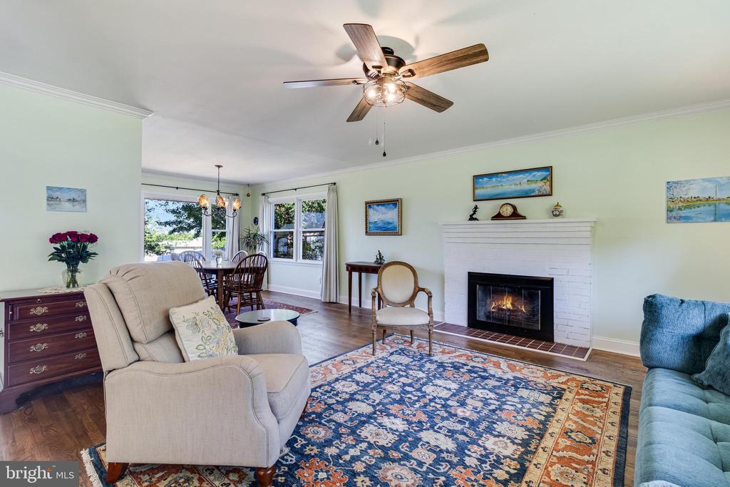 21807 POTOMAC VIEW DRIVE