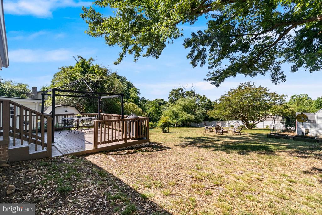 21807 POTOMAC VIEW DRIVE