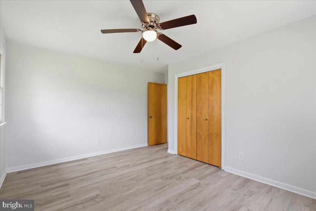 17041 CIRCLE LANE