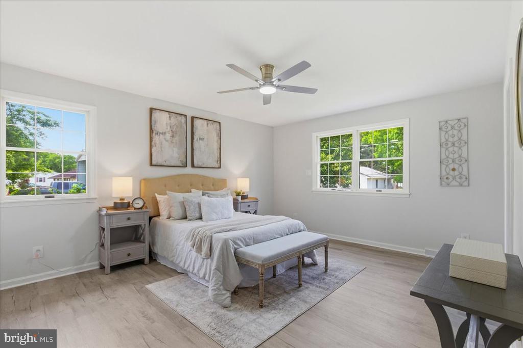 17041 CIRCLE LANE