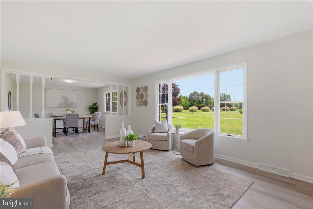 17041 CIRCLE LANE
