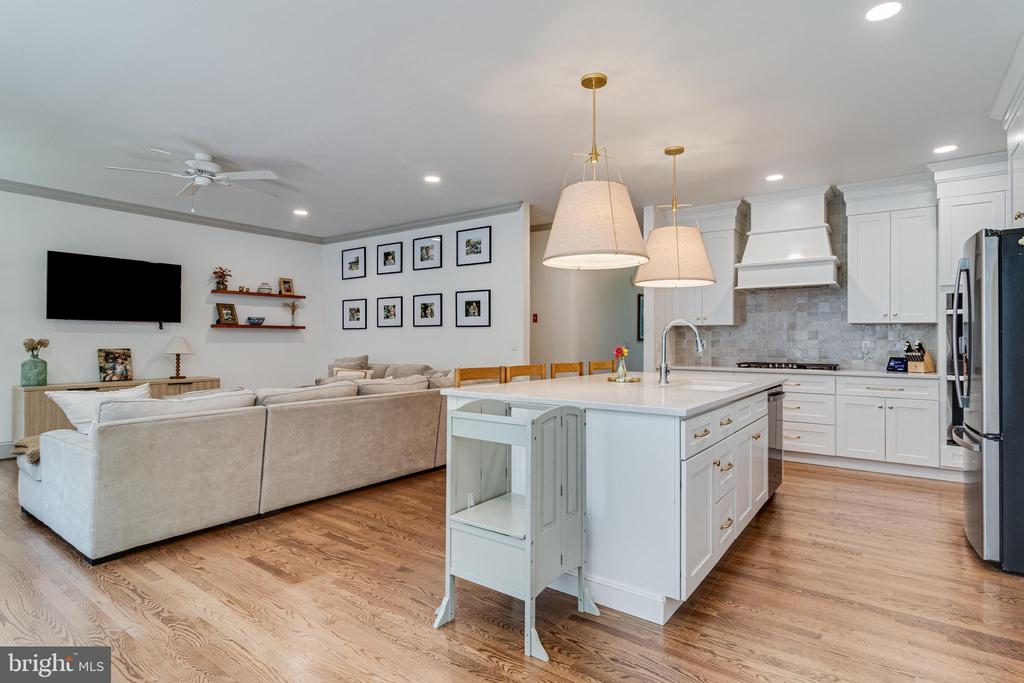 46461 PORTO BELLO COURT